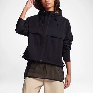 NIKELAB Women’s Essentials Cropped Jacket - Size: XS |Color: BLACK - Sample